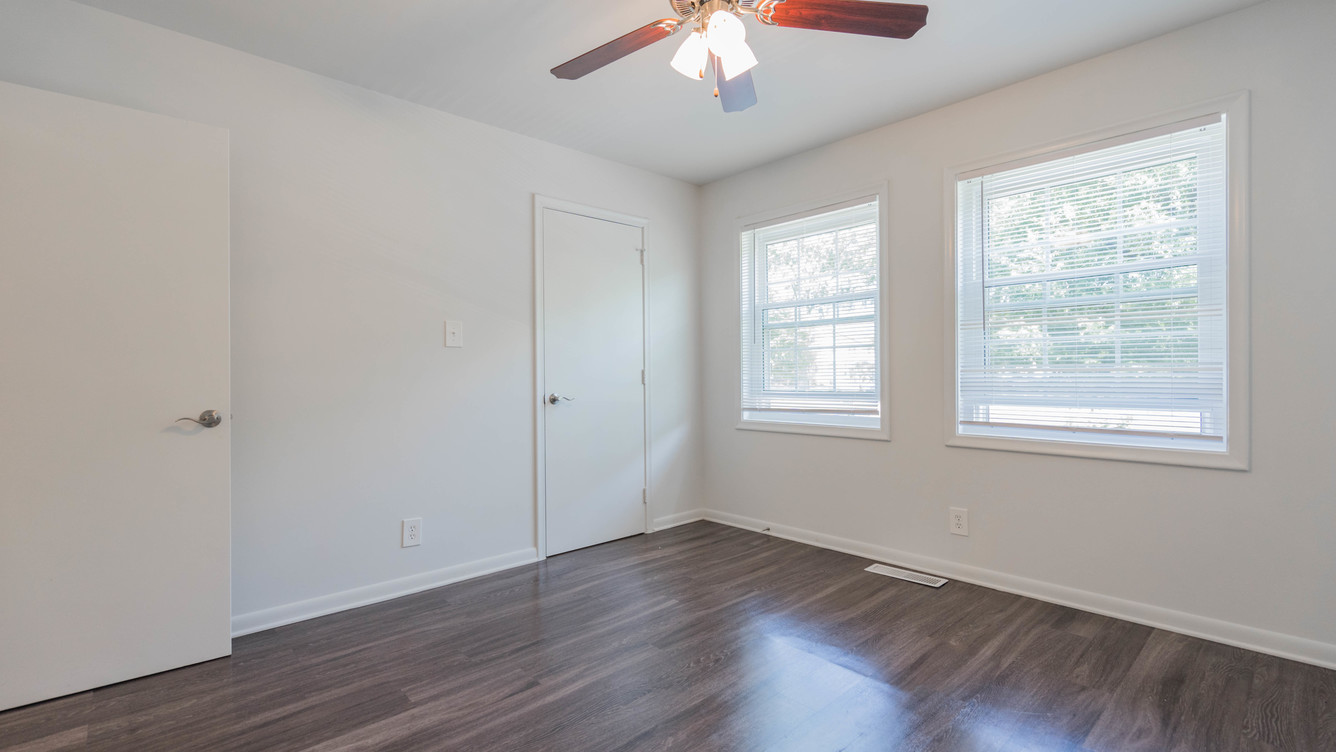 Apartments For Rent In Richmond Townhouses of Chesterfield II Amenities